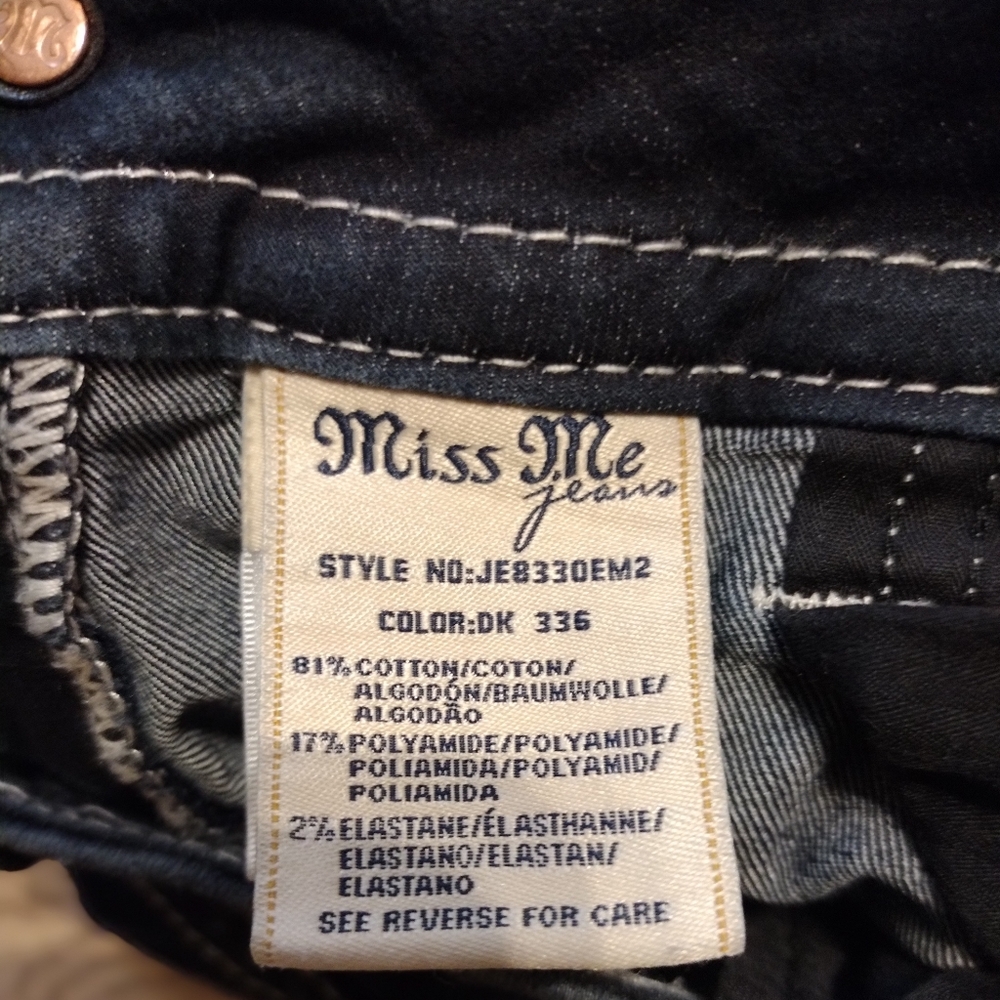 Woman's Miss Me shorts size 25 - Picture 4 of 5